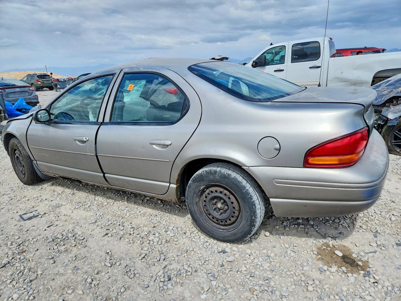 1999 Dodge Stratus - Image 2