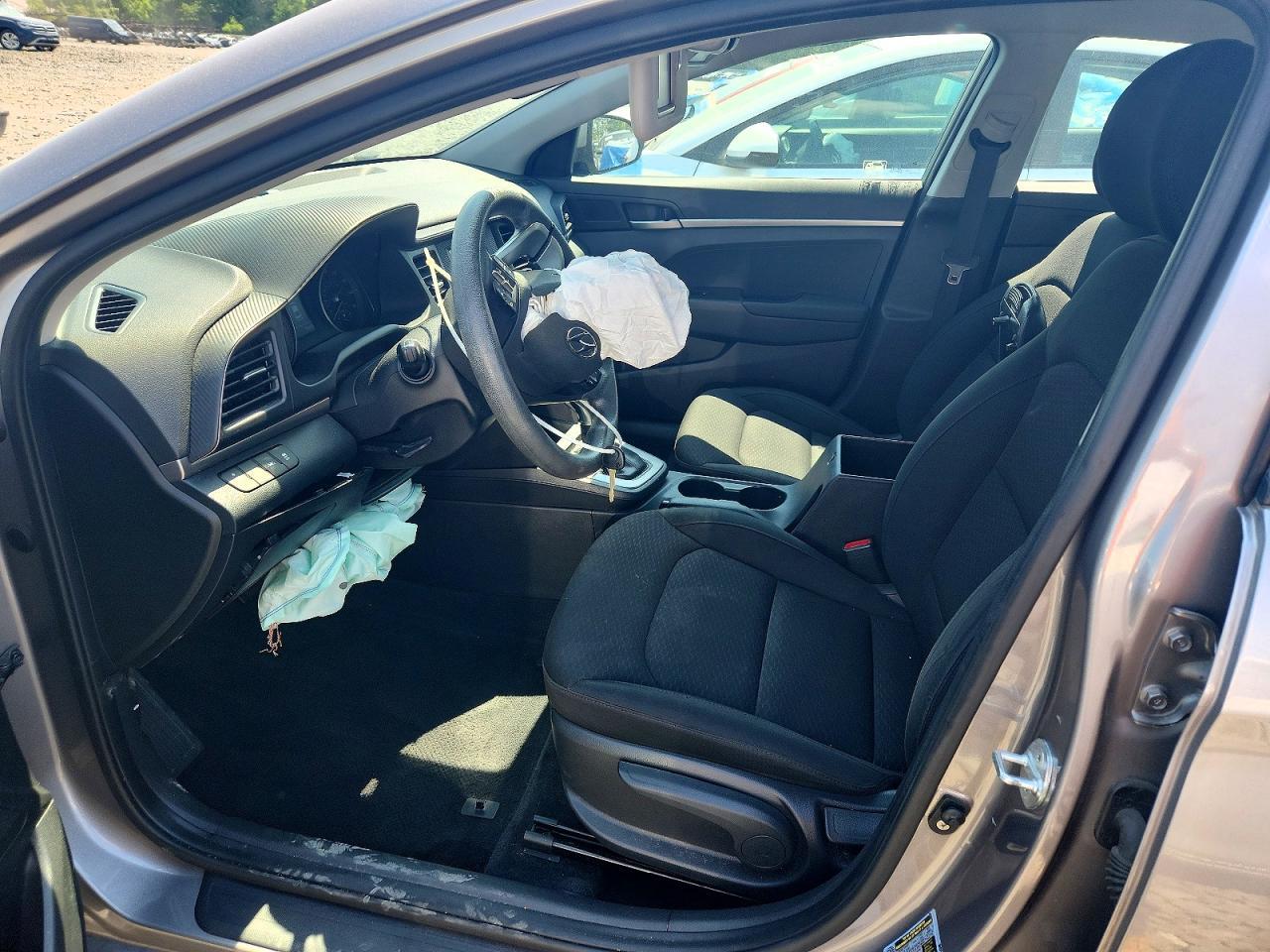 2020 Hyundai Elantra Se - Фото 7