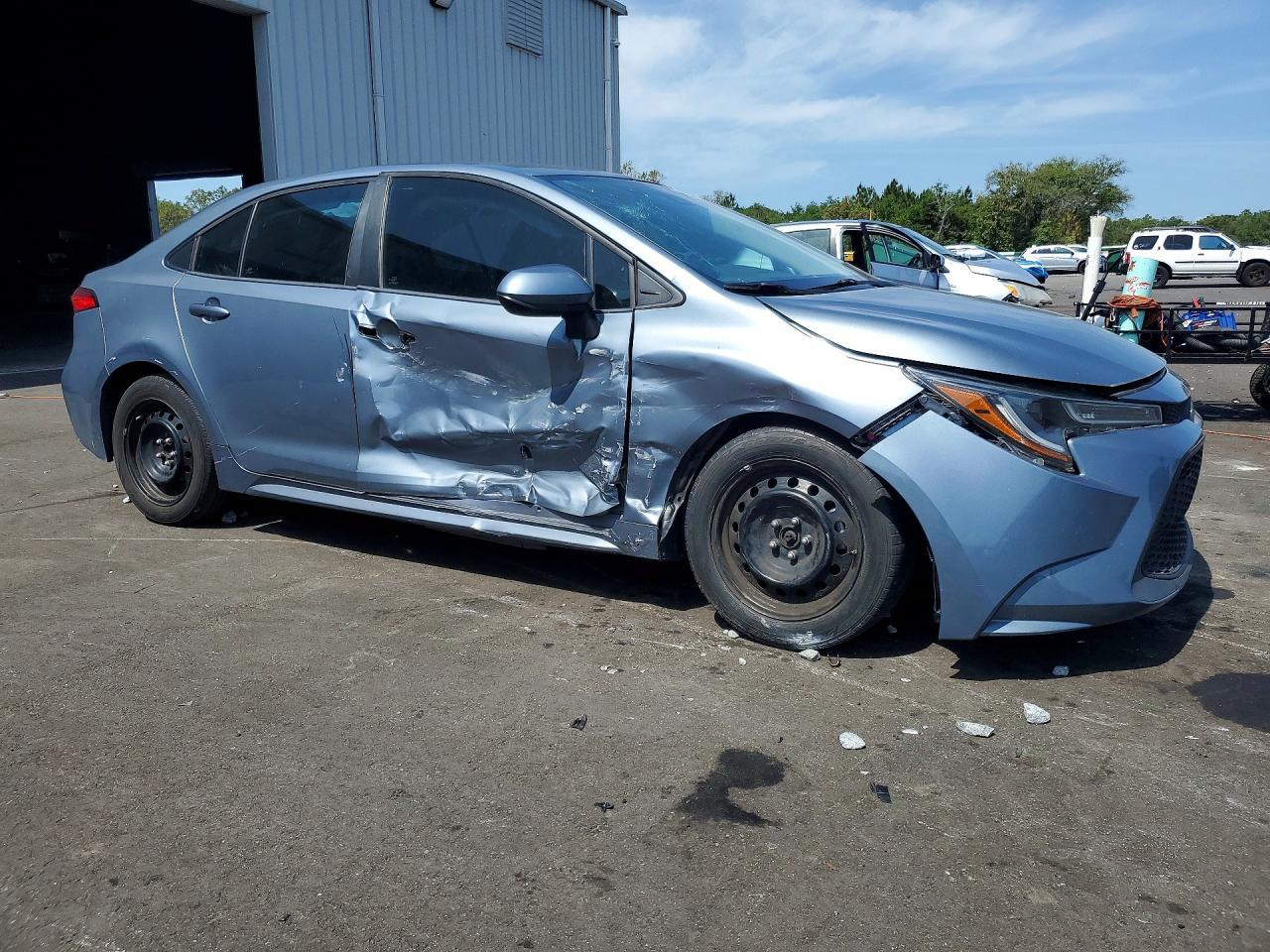 2021 Toyota Corolla Le - Image 4