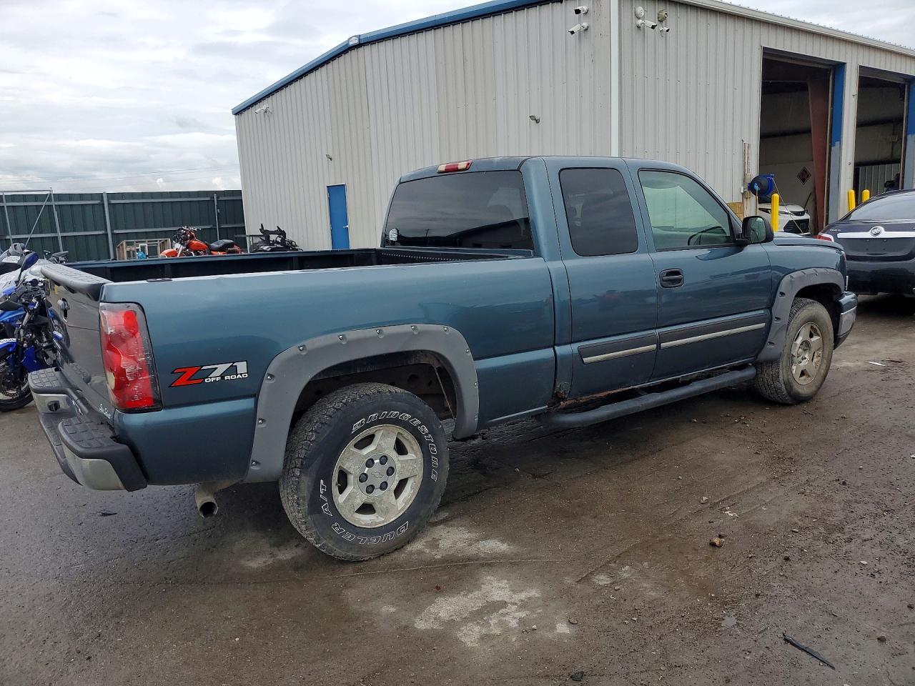 2006 Chevrolet Silverado K1500 - Image 3