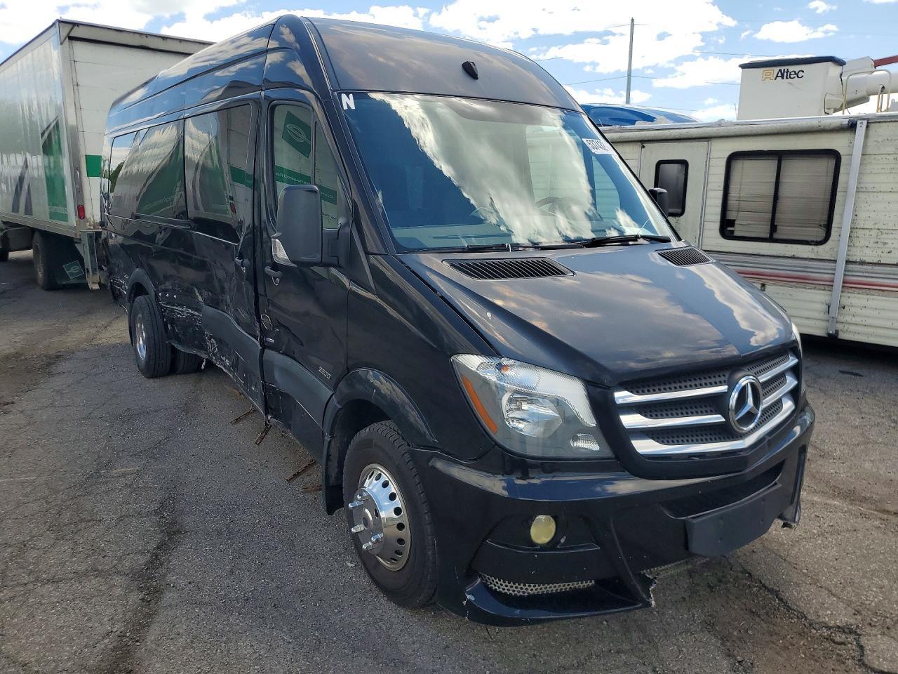 2016 Mercedes-Benz Sprinter 3500 - Image 4