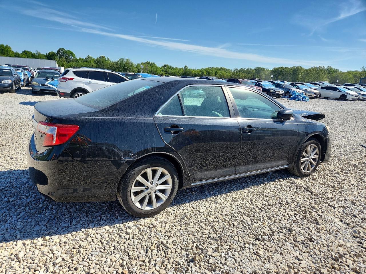 2013 Toyota Camry L - Фото 3