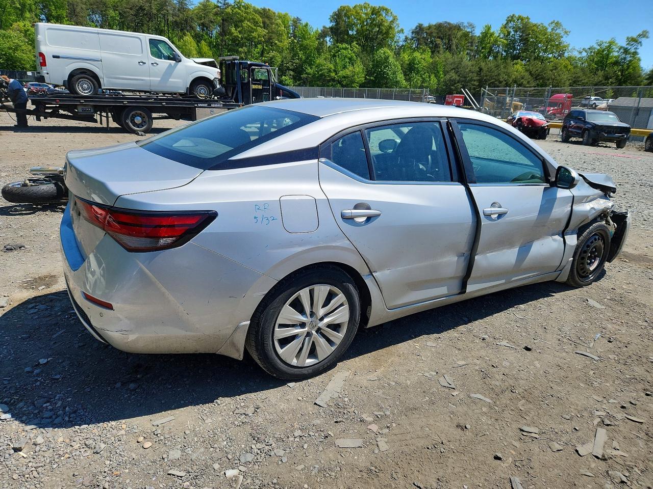 2021 Nissan Sentra S - Фото 3