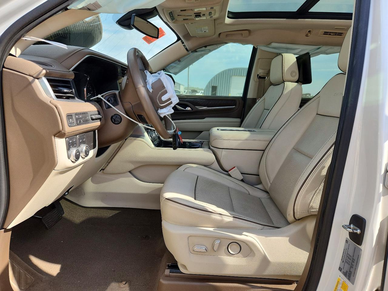 2021 GMC Yukon Denali - Фото 7