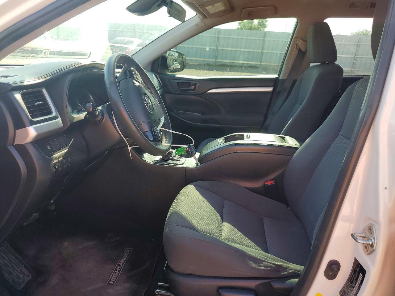 2019 Toyota Highlander Le - Фото 7
