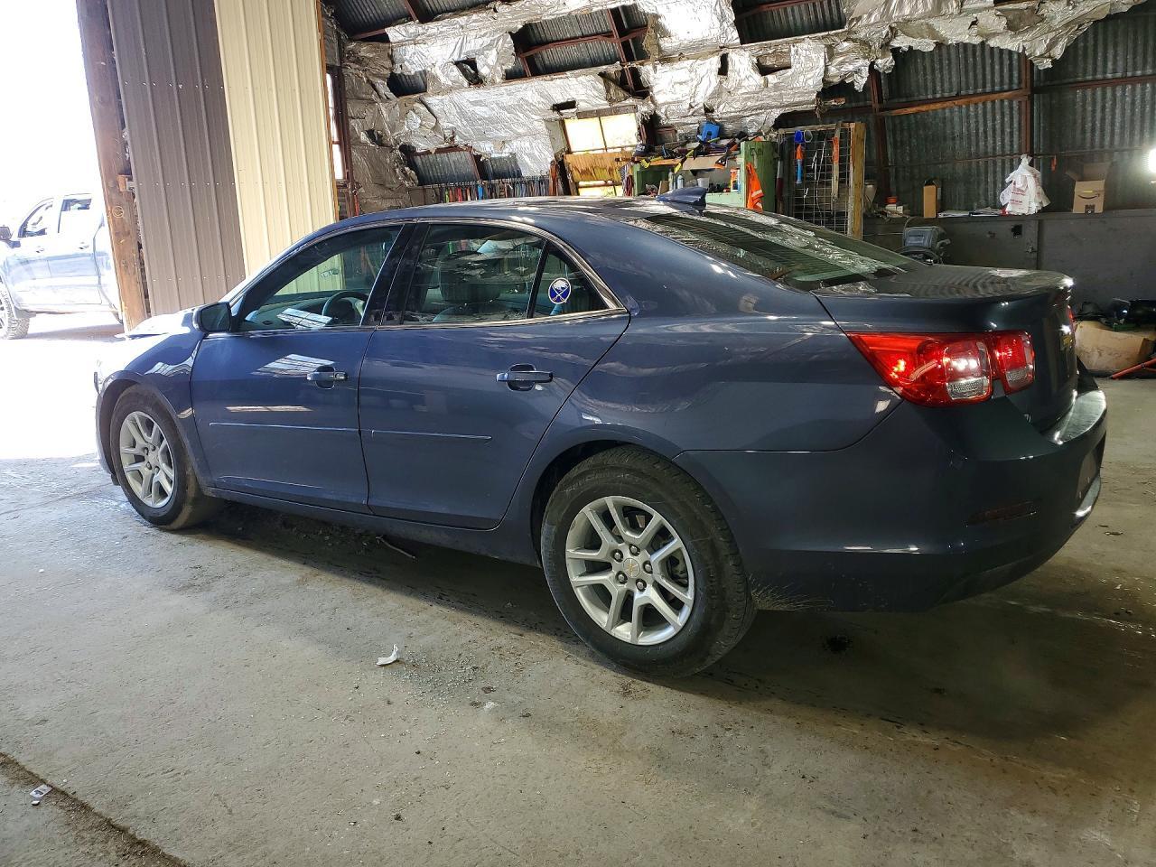 2015 Chevrolet Malibu 1Lt - Image 2