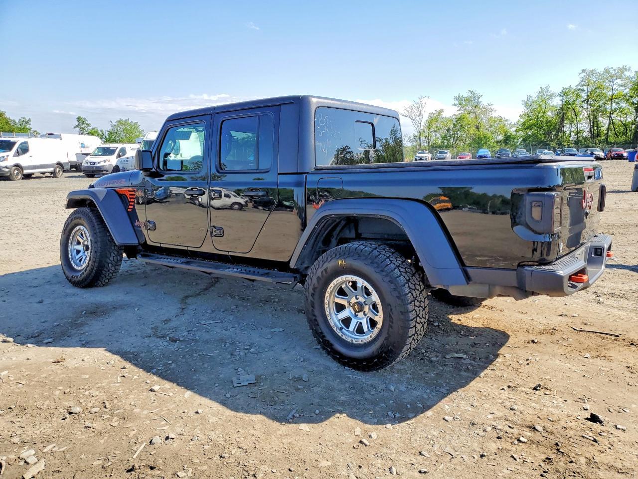 2021 Jeep Gladiator Mojave - Image 2