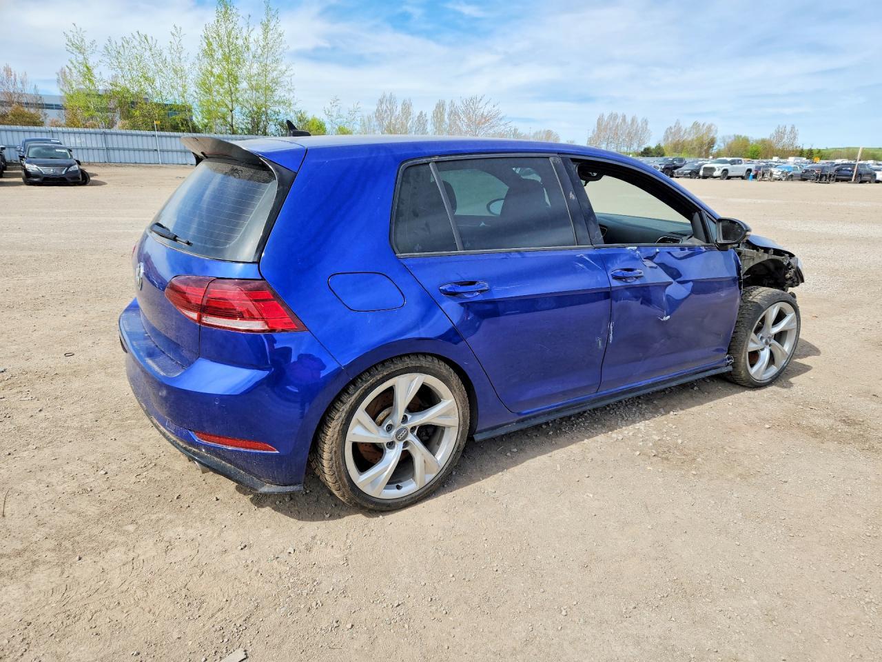 2019 Volkswagen Golf R - Image 3