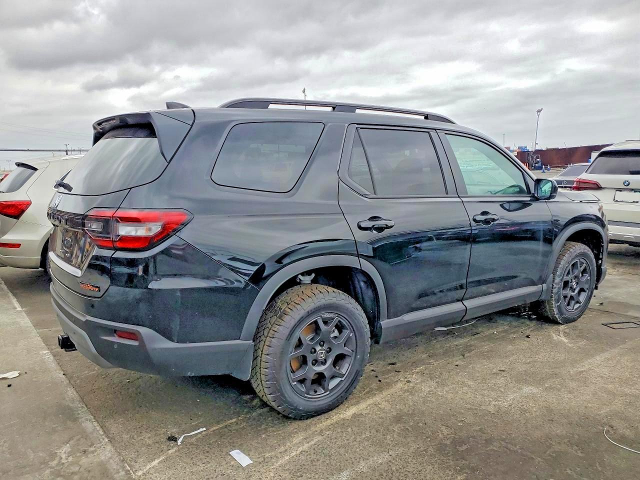 2025 Honda Pilot Trailsport - Фото 3