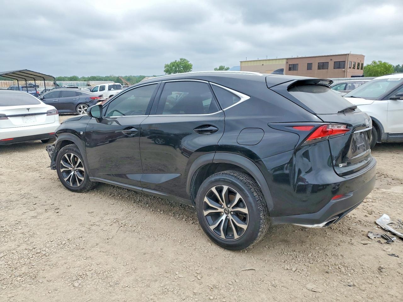 2015 Lexus Nx 200T - Фото 2