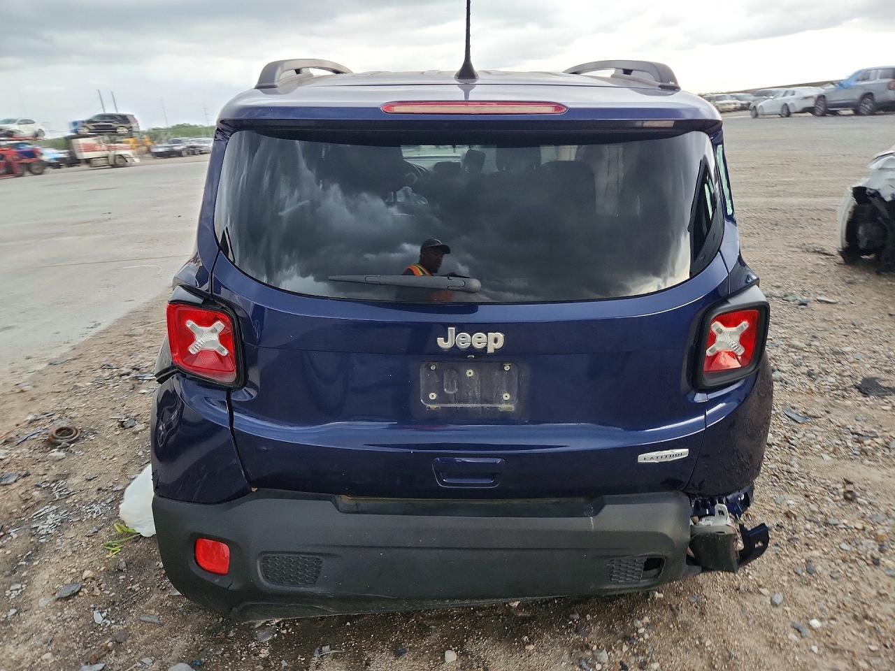 2018 Jeep Renegade - Фото 6