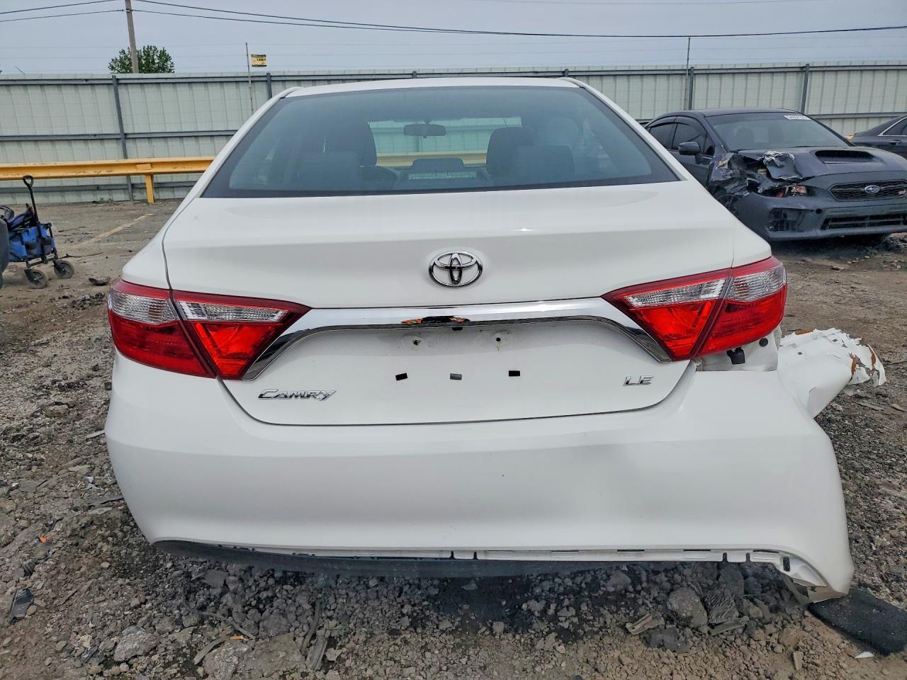2016 Toyota Camry Le - Image 6