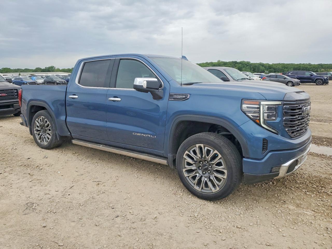 2024 GMC Sierra K1500 Denali Ultimate - Image 4