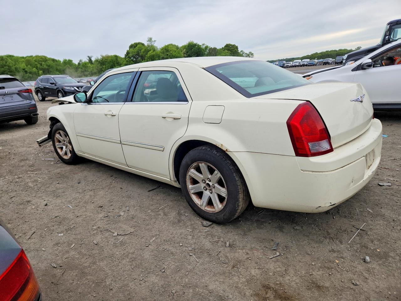 2007 Chrysler 300 - Фото 2