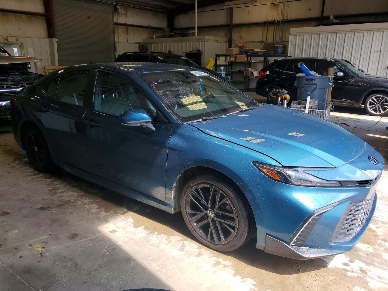 2025 Toyota Camry Se - Фото 4