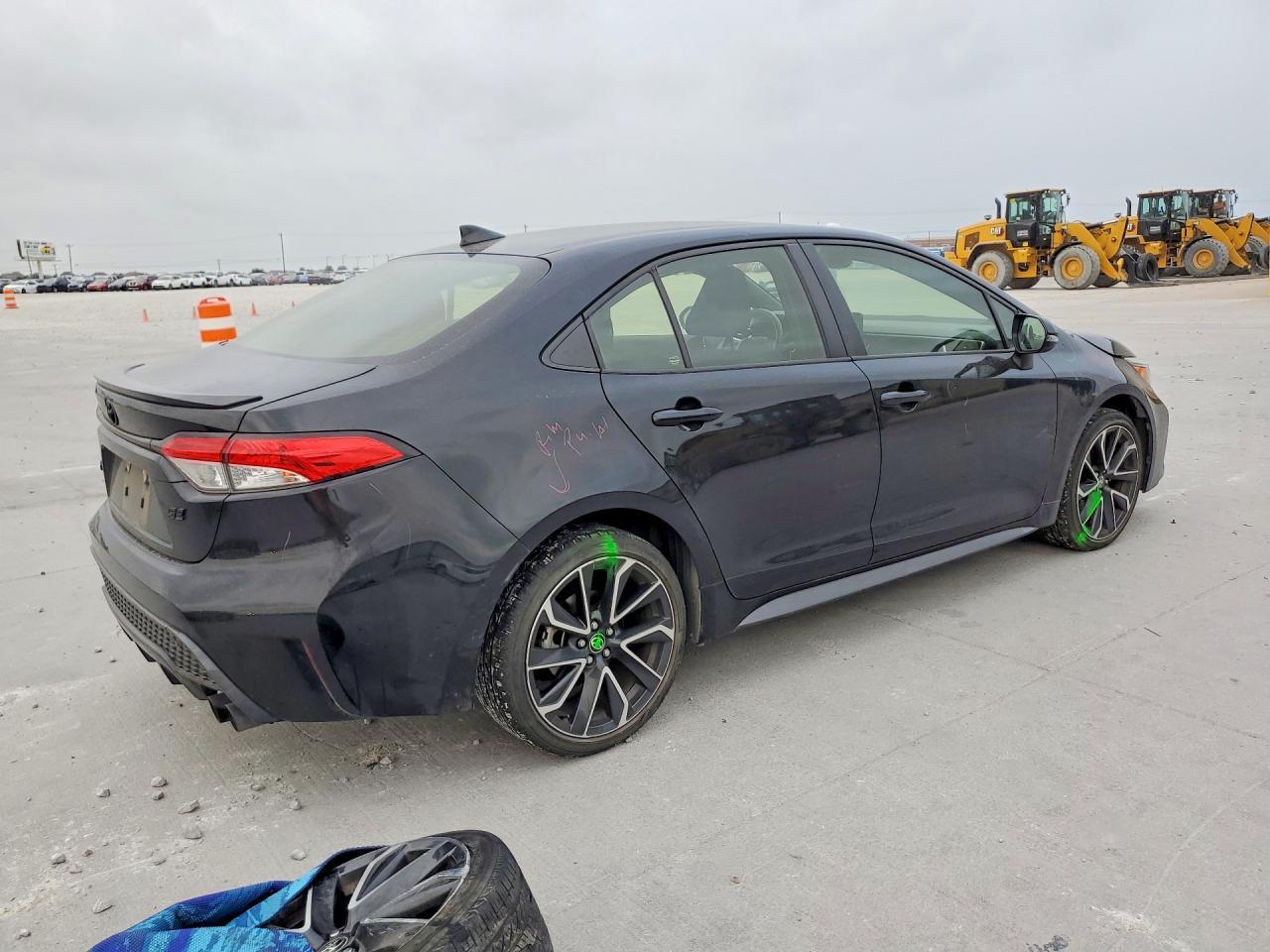 2022 Toyota Corolla Se - Фото 3