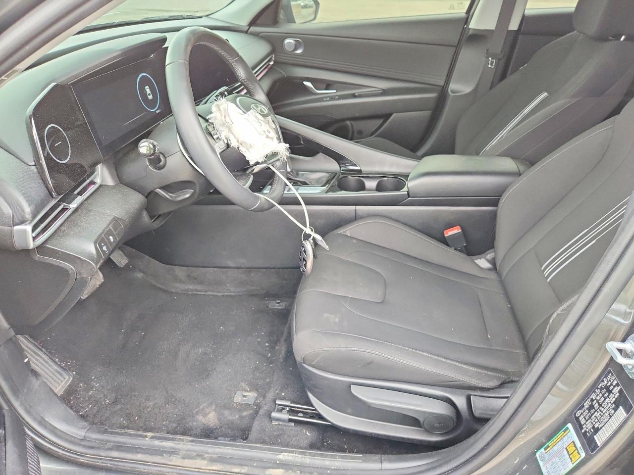 2025 Hyundai Elantra Sel - Фото 7