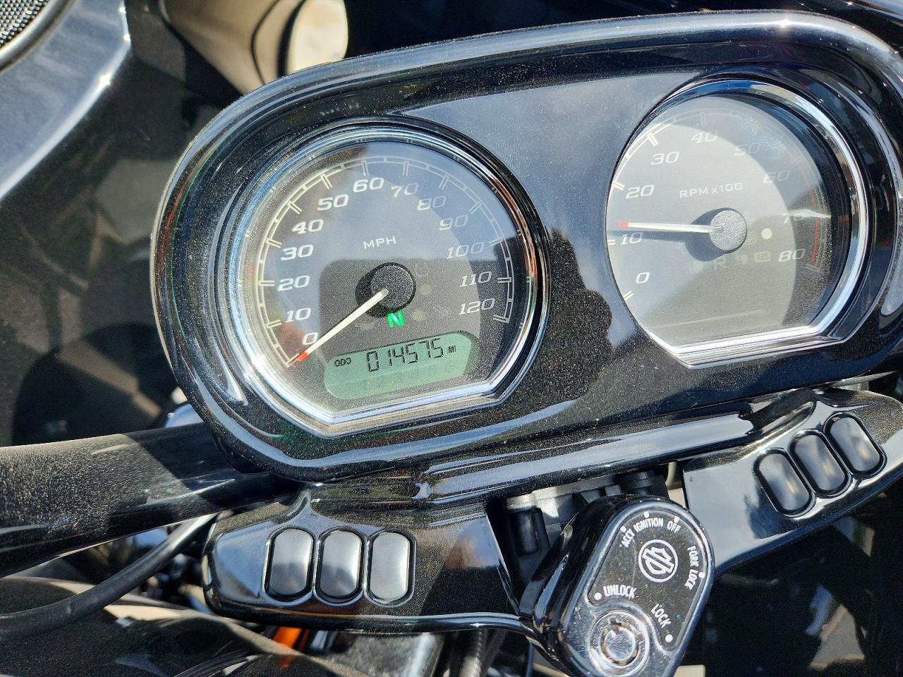 2019 Harley-Davidson Fltrxs - Image 7