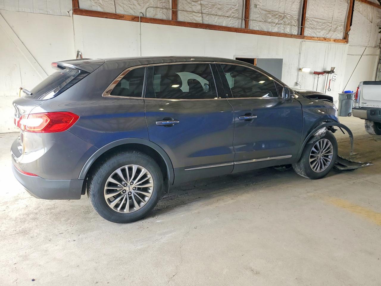 2017 Lincoln Mkx Select - Image 3