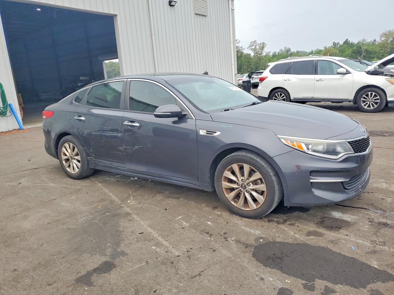 2017 Kia Optima Lx - Image 4