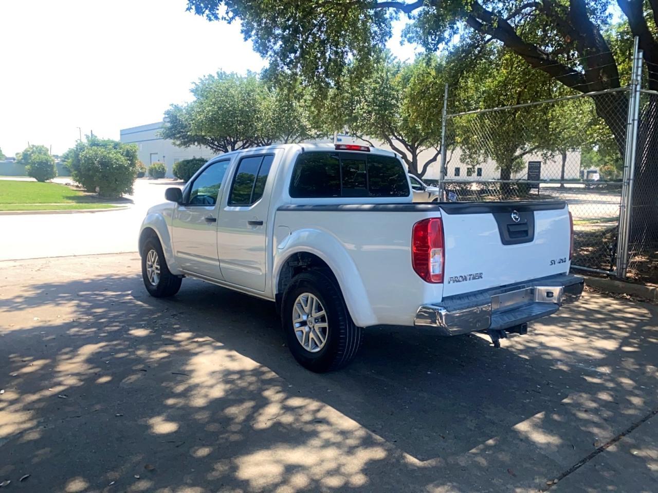 2015 Nissan Frontier Sv - Image 3