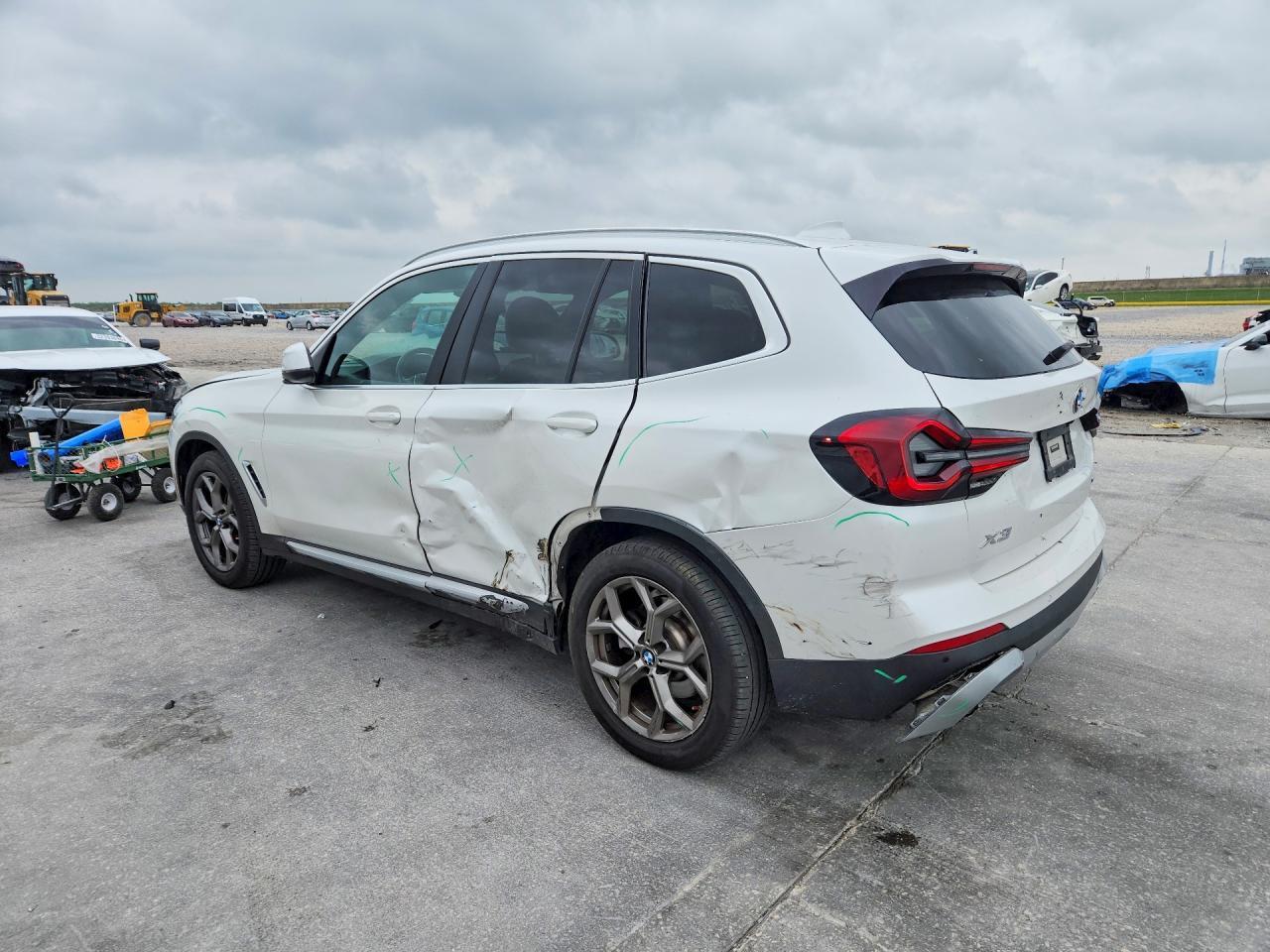 2022 BMW X3 xDrive30I - Фото 2