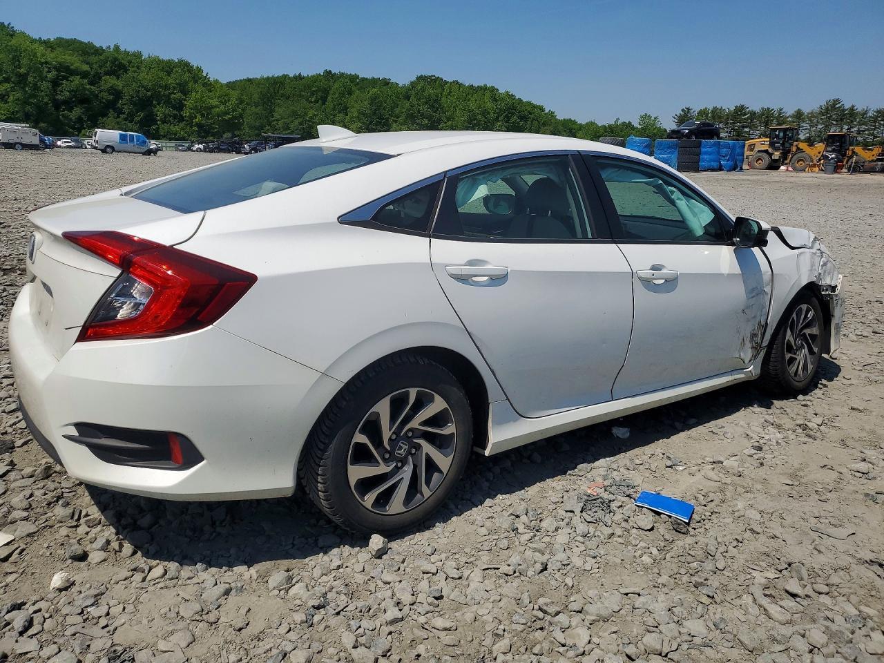 2017 Honda Civic Ex - Image 3