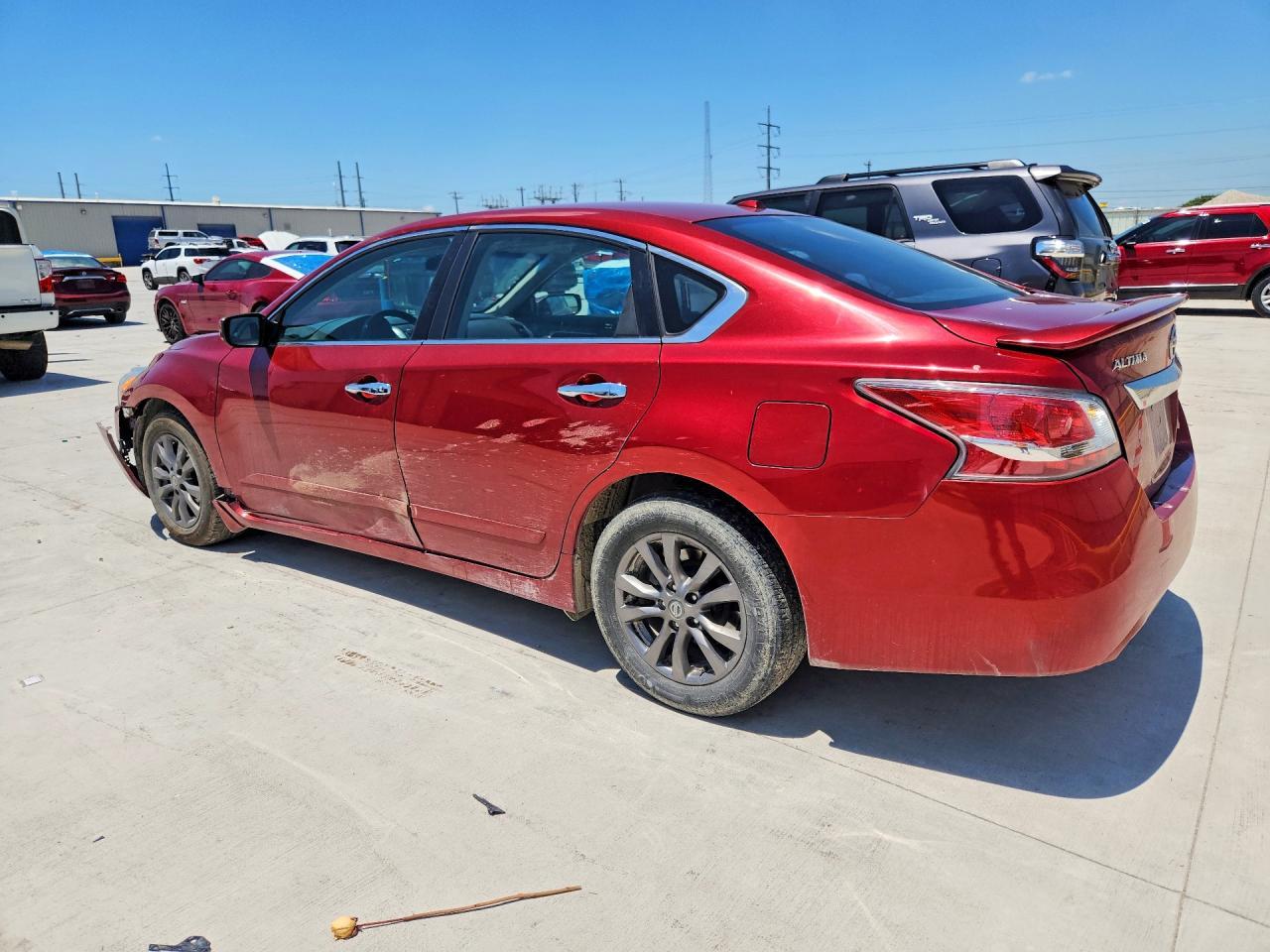 2015 Nissan Altima 2.5 S - Фото 2