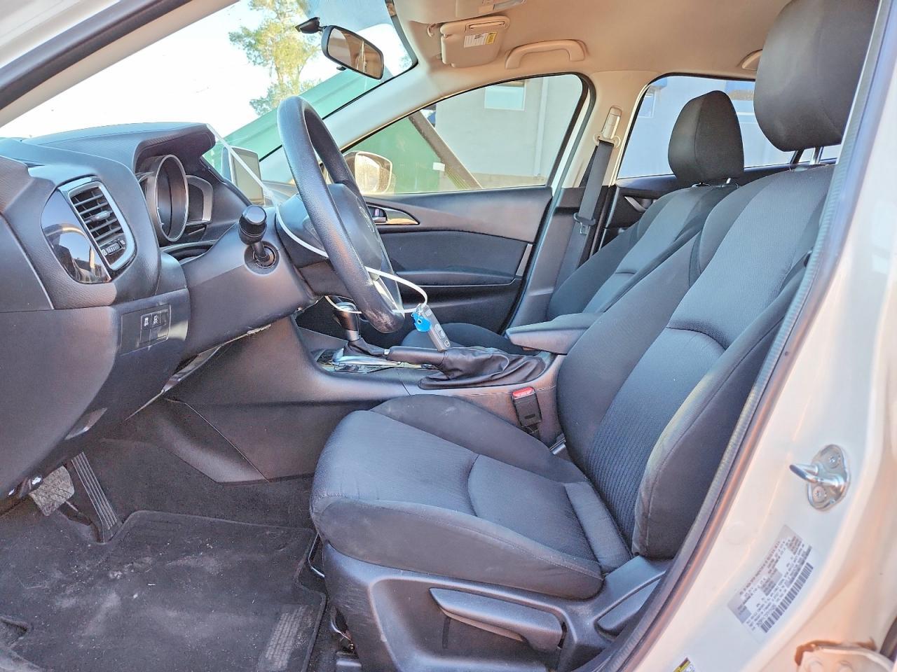 2015 Mazda 3 Sport - Image 7