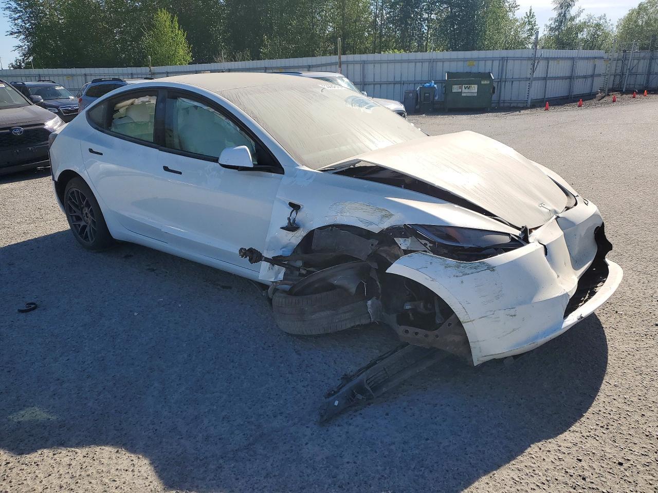 2024 Tesla Model 3 - Фото 4