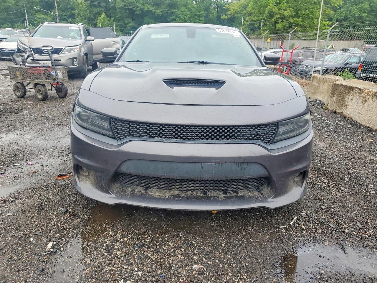 2017 Dodge Charger R - Image 5