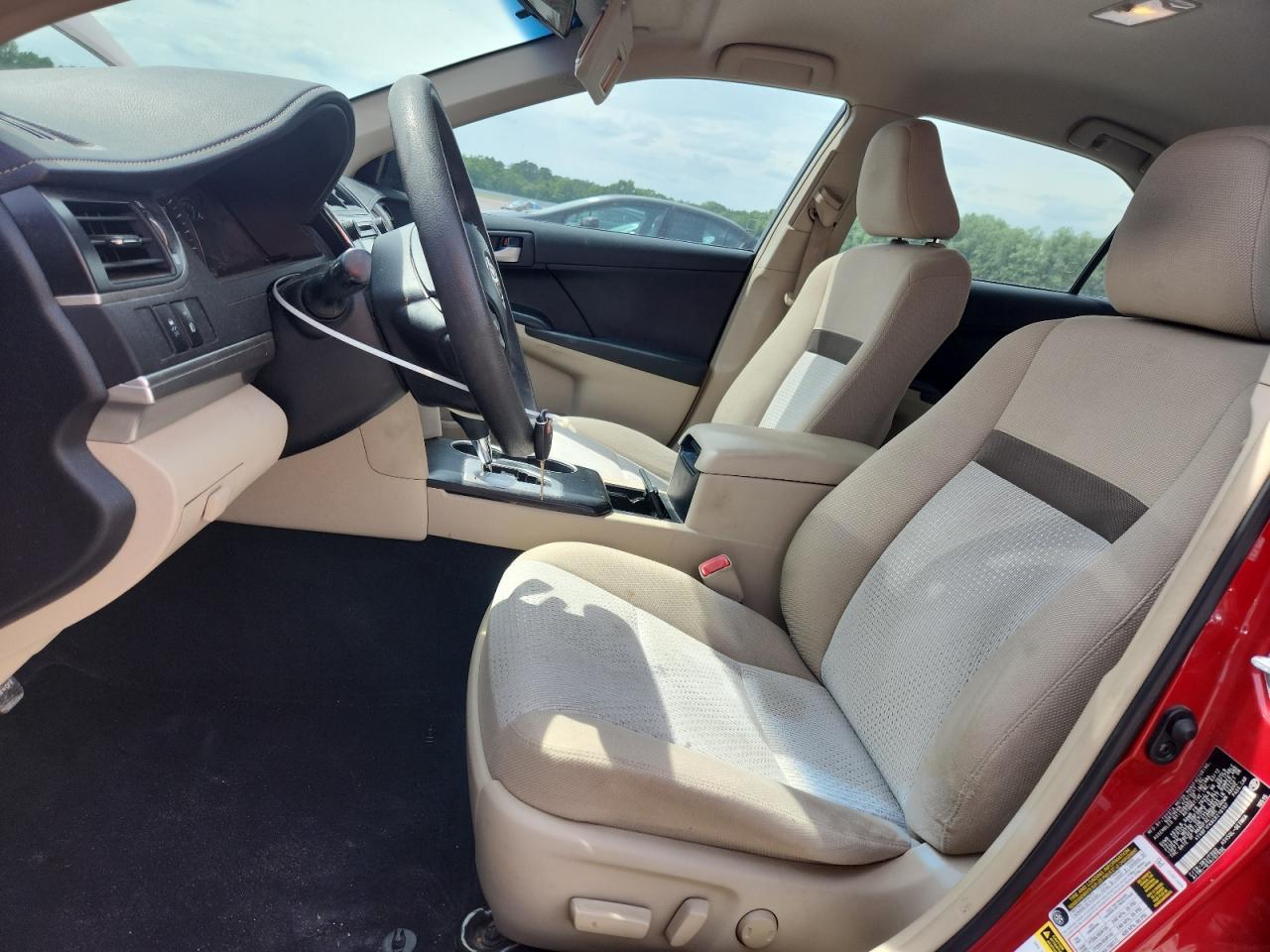 2012 Toyota Camry Le - Image 7