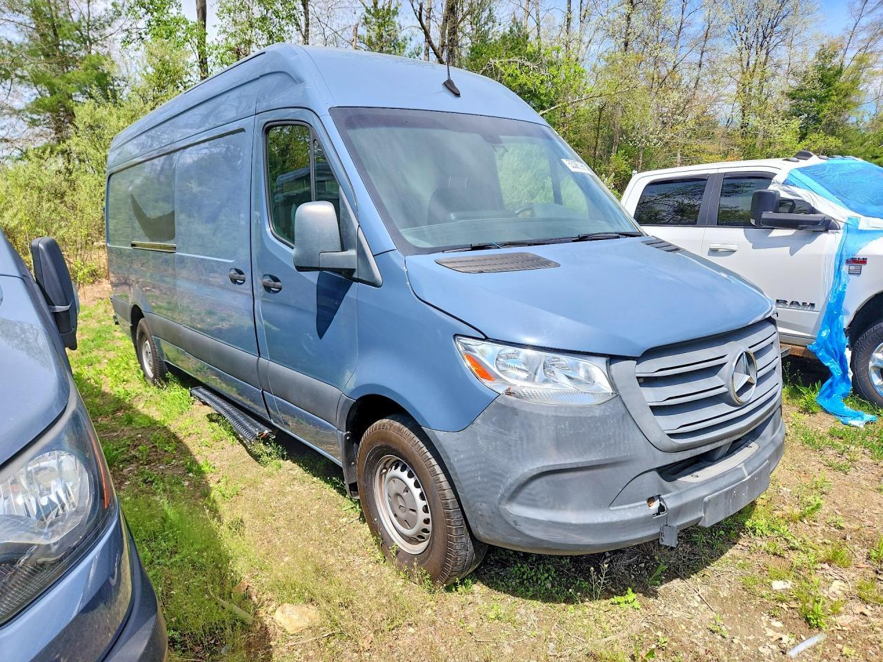 2019 Mercedes Benz Sprinter 2500 Delivery Van - Image 4
