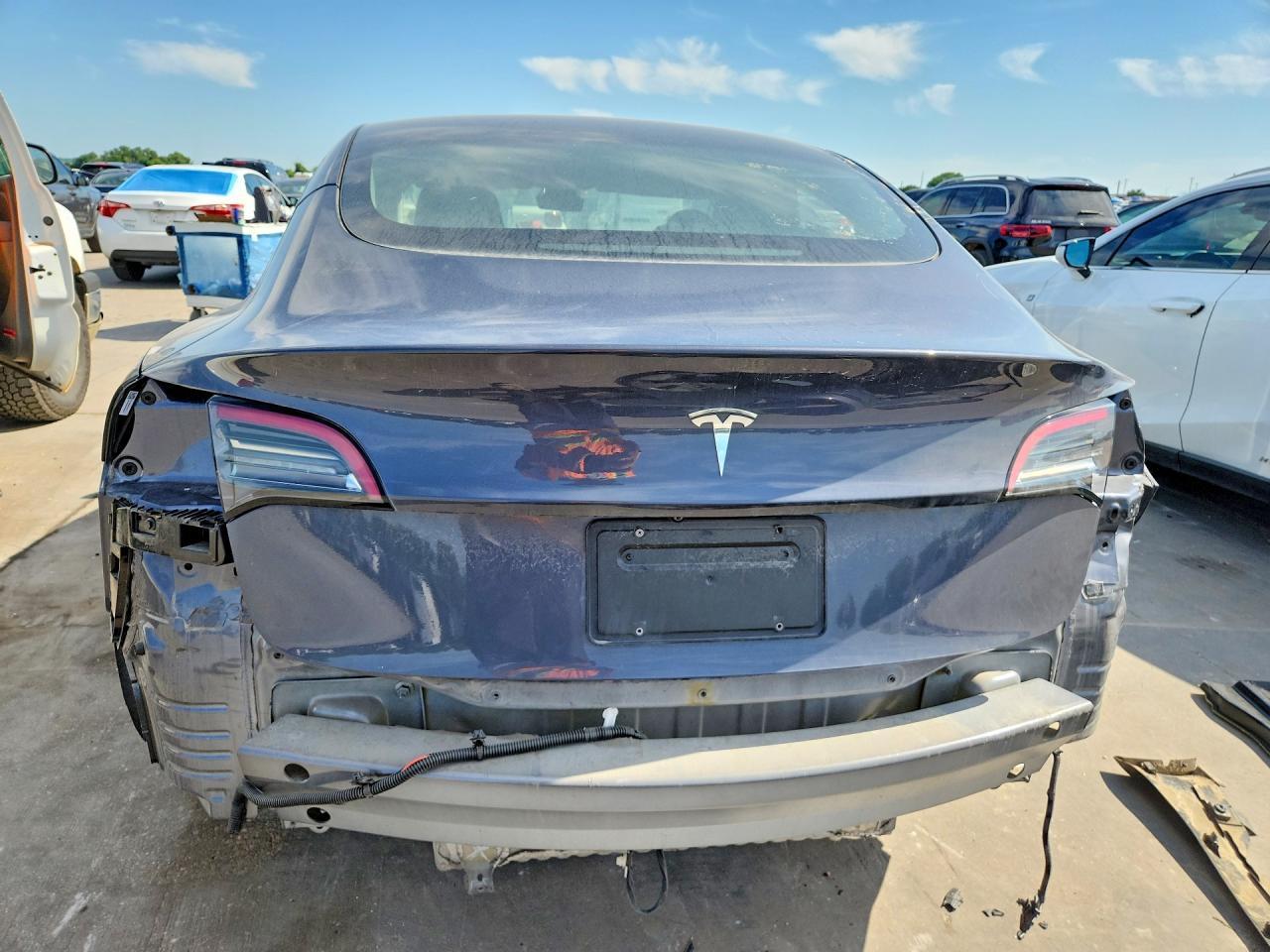 2023 Tesla Model 3 - Image 6