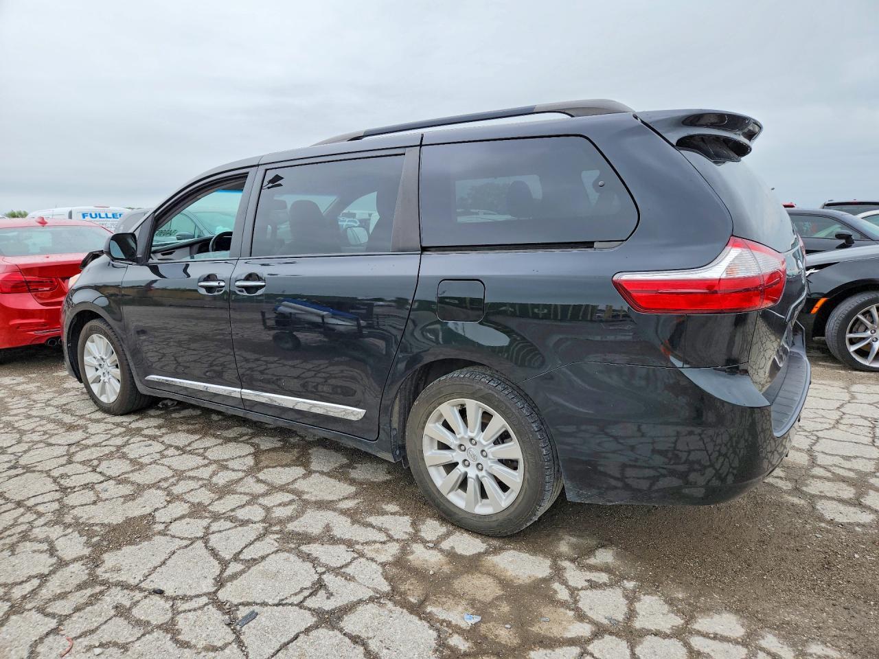 2015 Toyota Sienna Xle Premium 7-Passenger - Фото 2