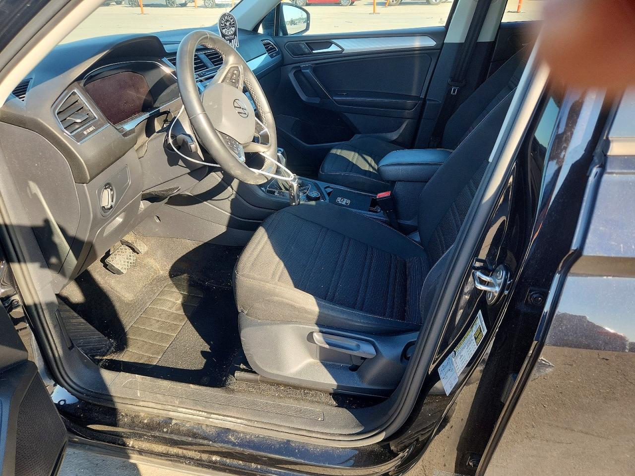 2022 Volkswagen Tiguan S - Image 7