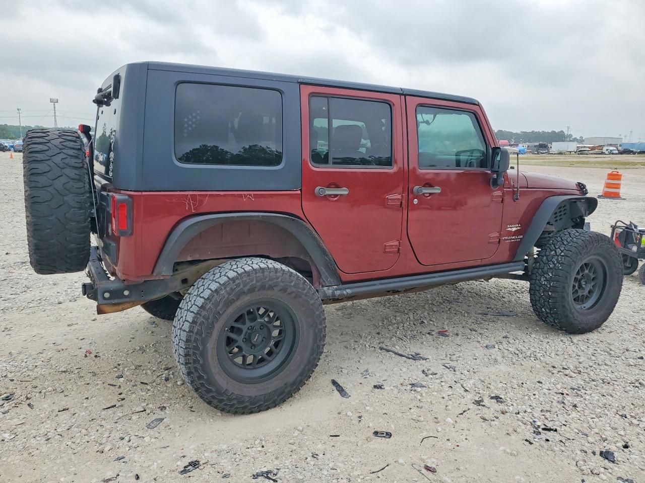 2008 Jeep Wrangler Unlimited Sahara - Фото 3
