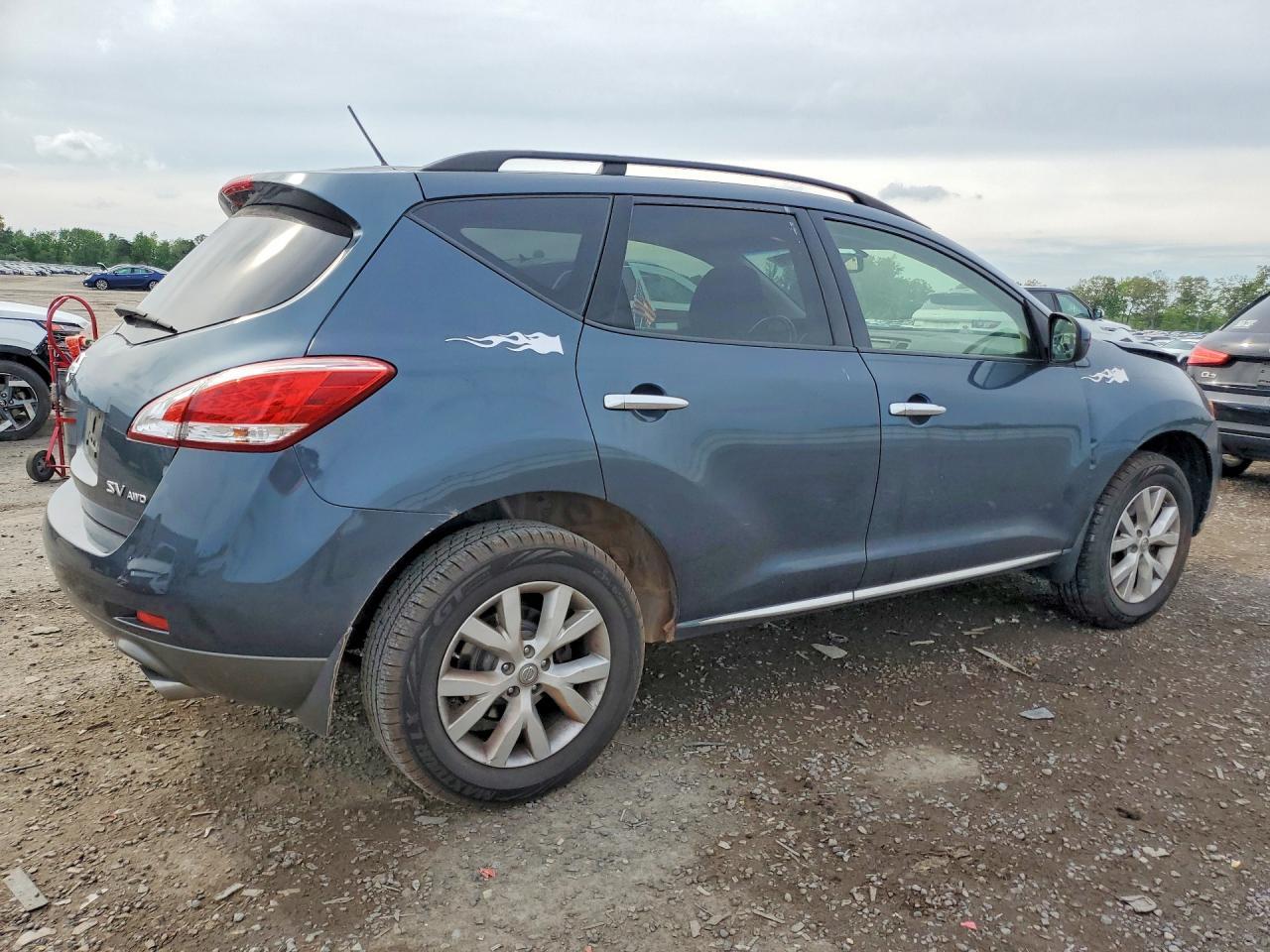 2013 Nissan Murano S - Фото 3