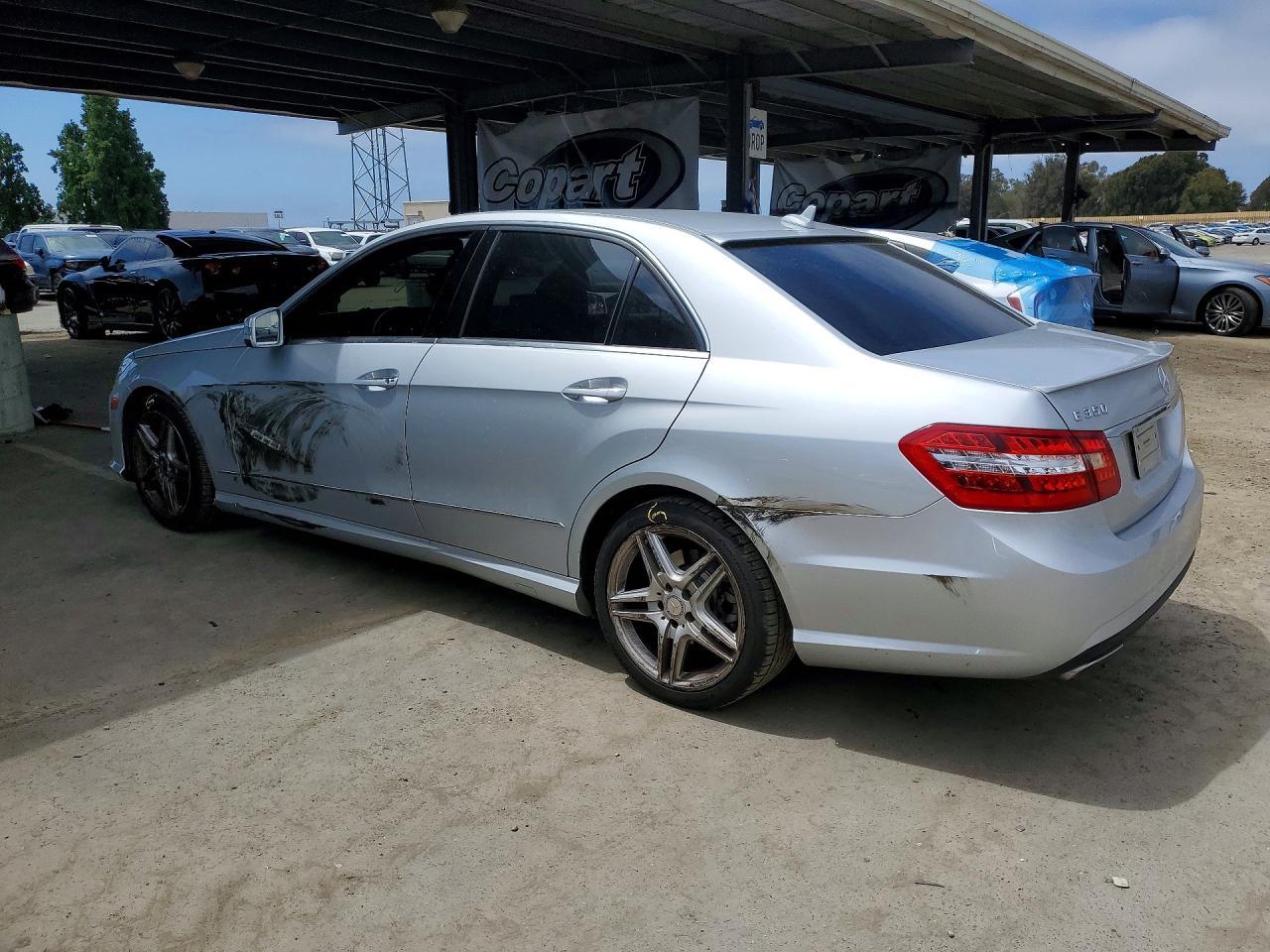 2011 Mercedes-Benz E 350 - Фото 2