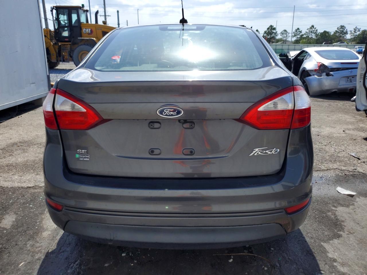 2019 Ford Fiesta Se - Фото 6