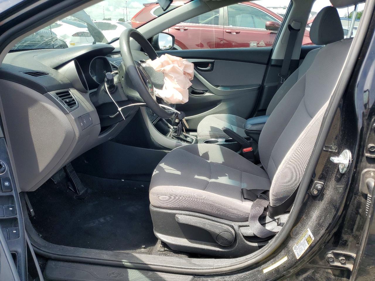 2016 Hyundai Elantra Se - Фото 7