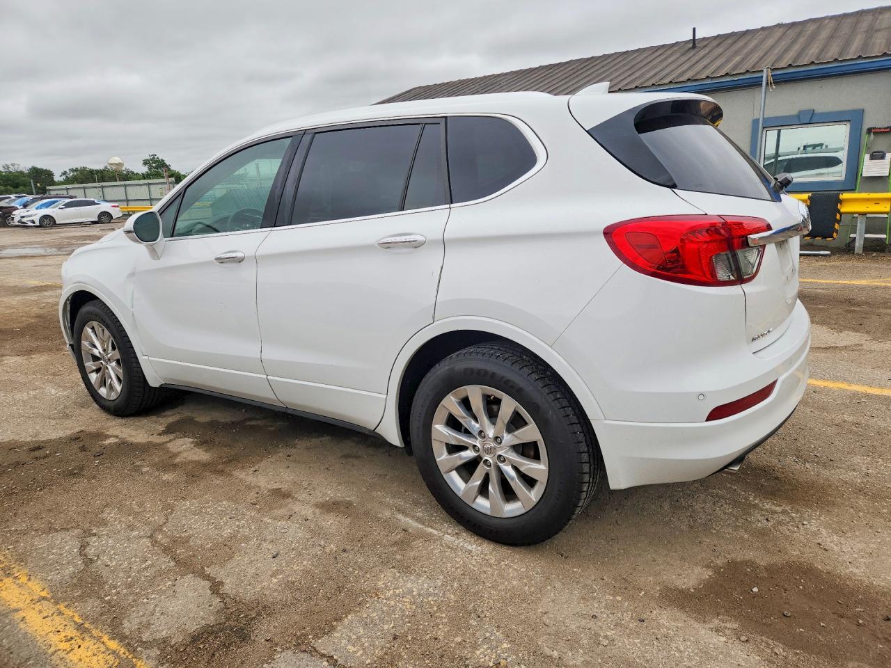 2017 Buick Envision Essence - Фото 2