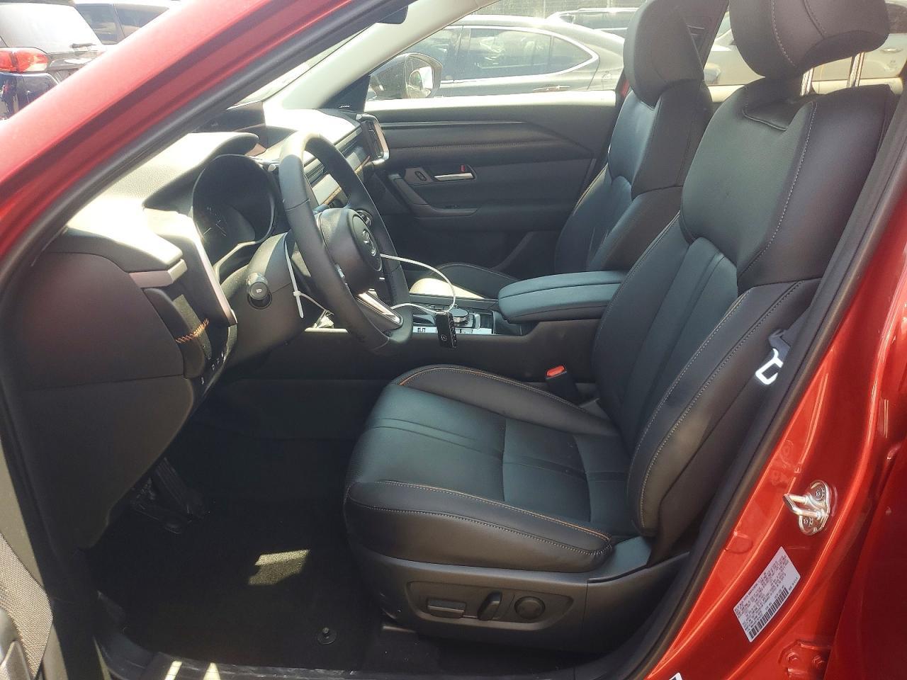 2026 Mazda Cx-50 Premium - Image 7