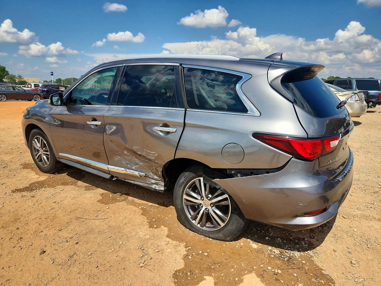 2017 Infiniti Qx60 Base - Image 2