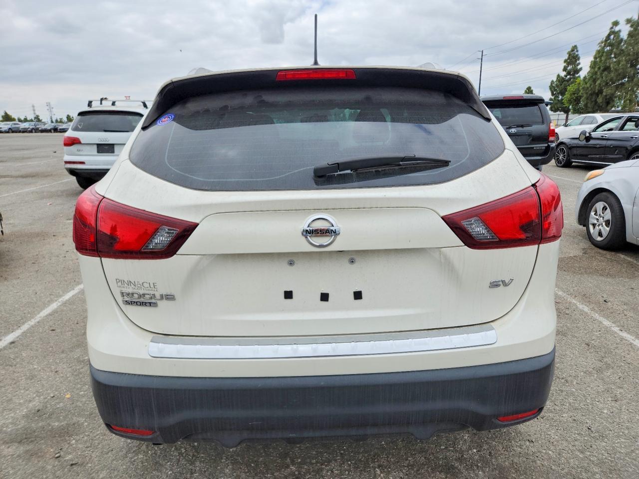 2017 Nissan Rogue Sport Sv - Image 6