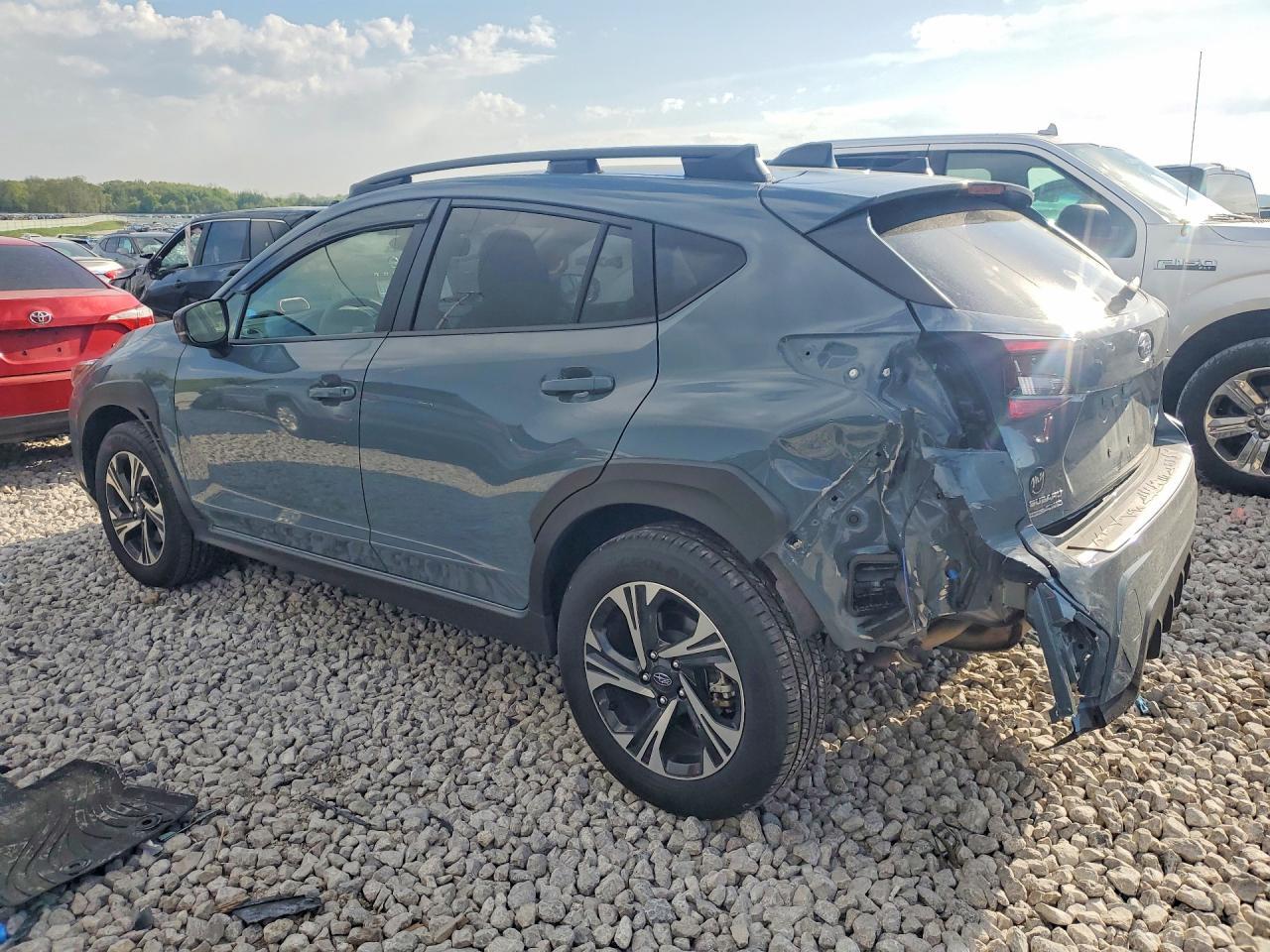 2025 Subaru Crosstrek Premium - Фото 2