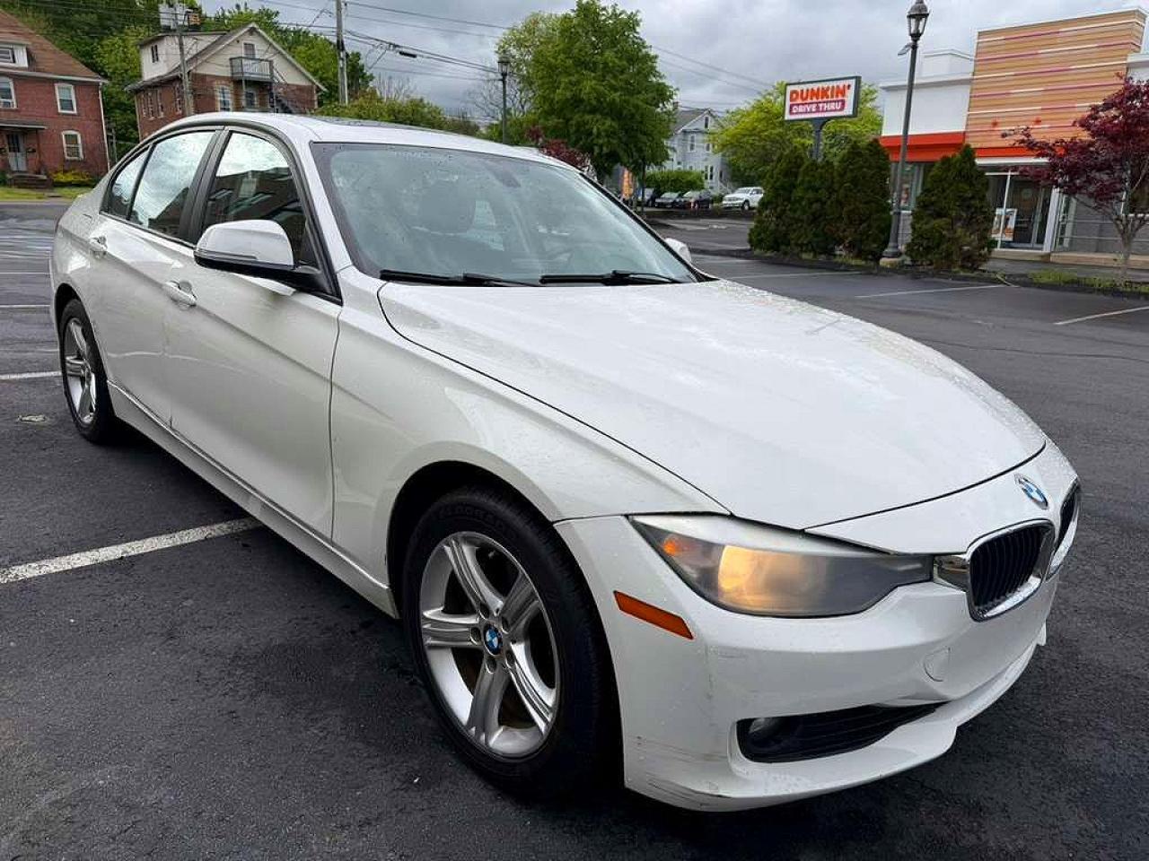 2014 BMW 328 Xi - Image 4