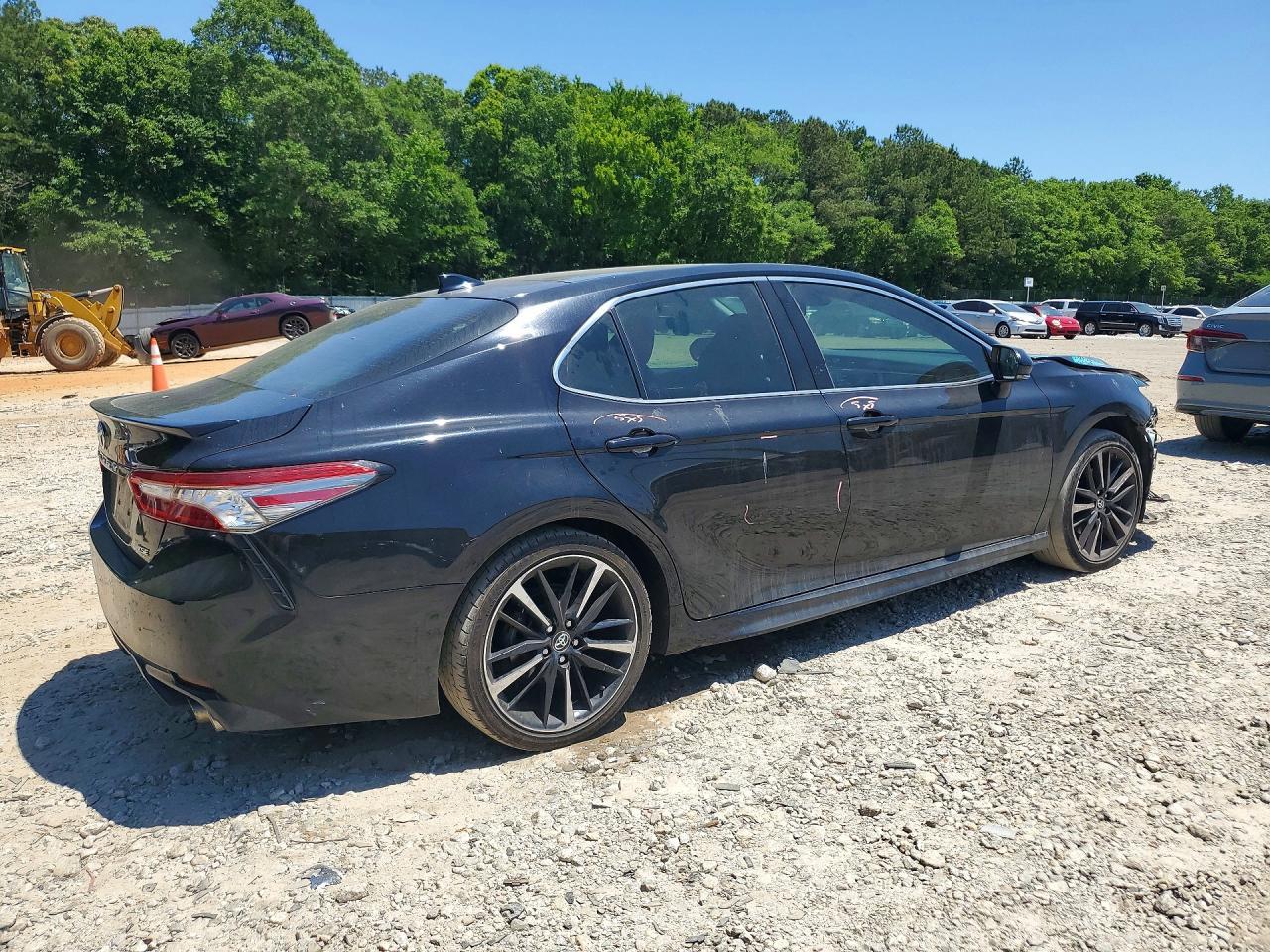 2019 Toyota Camry Xse - Фото 3