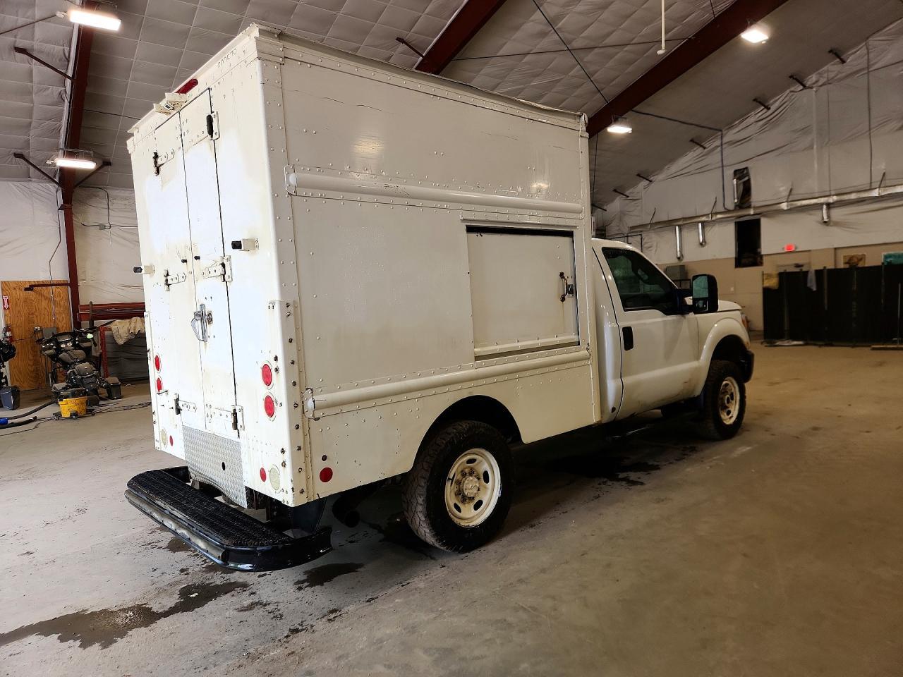 2015 Ford F-250 Sd Box Truck- R & D- Cln Title- Pri Fleet- Ck Eng Lt On - Фото 3