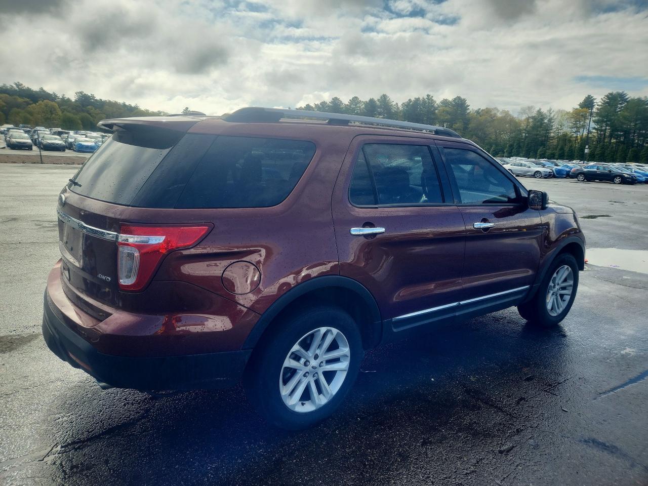 2015 Ford Explorer Xlt - Image 3
